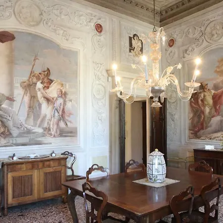Palazzina Di Valmarana Villa