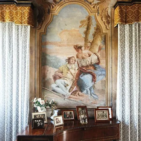 Palazzina Di Valmarana Villa *