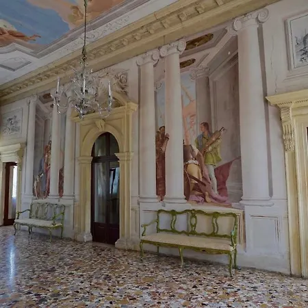 Palazzina Di Valmarana Villa Vicenza