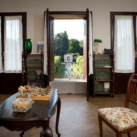 Palazzina Di Valmarana *
